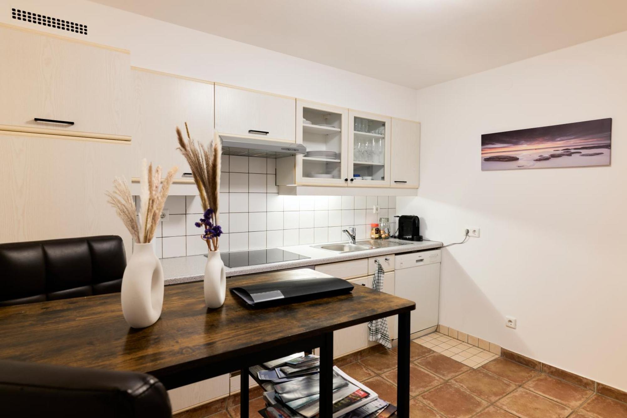Stilvolle Gartenterrassenwohnung Mitten In Brégence Extérieur photo